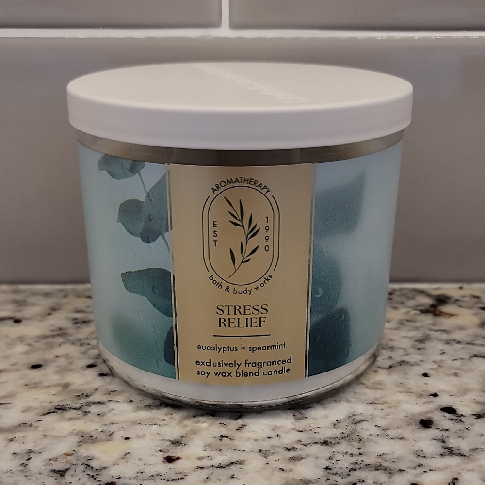 Bath & Body Works Aromatherapy Candle - Stress Relief